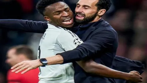 萨内光芒四射，纳格尔斯曼教练力挺征战世界杯；孔帕尼：球队灵魂航标