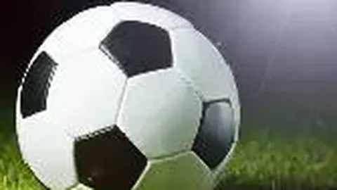 曼联追求恩梅加，多特欲以高价引进